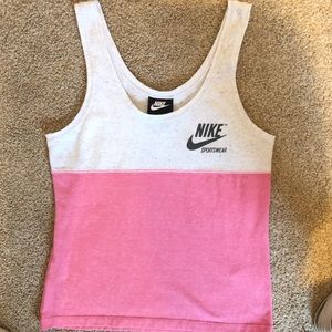 Nike Athletic Top NWOT Small